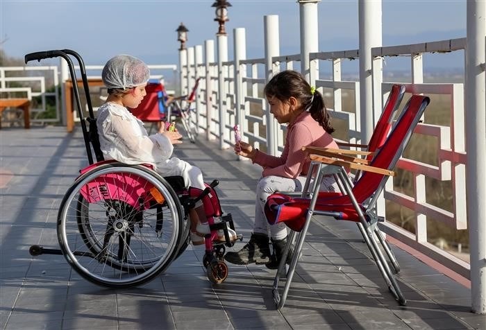 Люди с ограниченными возможностями и инвалиды: сходства и различия