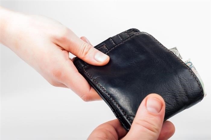 Как привлечь деньги в кошелёк? Ритуалы